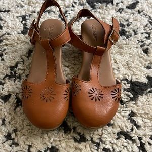 Old Navy heels size 2